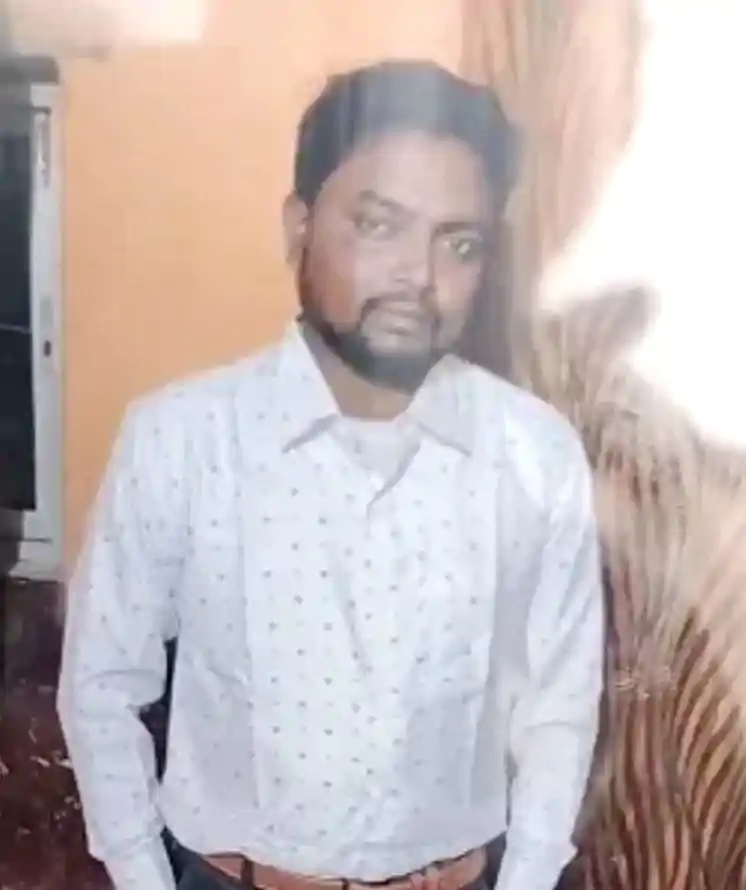 पत्नी की संदिग्ध मौ*त के बाद फरार युवक का श*व स्वर्णरेखा नदी से बरामद, जांच में जुटी सोनारी पुलिस 