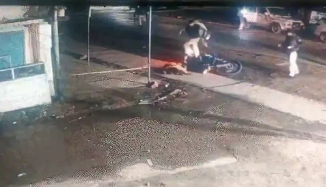 मधुबनी: वाहन चेकिंग में दिखा खाकी का तांडव, पूर्व वार्ड पार्षद को बेरहमी से पीटा, हवलदार और सिपाही हुआ सस्पेंड