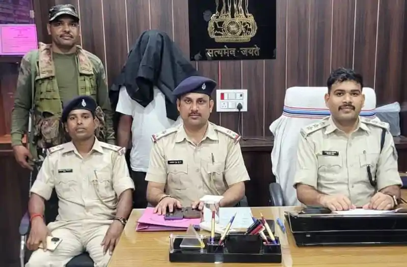 चार साल बाद पुलिस के हत्थे चढ़ा सीएसपी लूटकांड का फरार आरोपी चार साल बाद पुलिस के हत्थे चढ़ा सीएसपी लूटकांड का फरार आरोपी