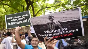NEET पेपर लीक और परीक्षा अनियमितताओं पर CJP का जंतर-मंतर पर धरना, शिक्षा मंत्री के इस्तीफे की मांग
