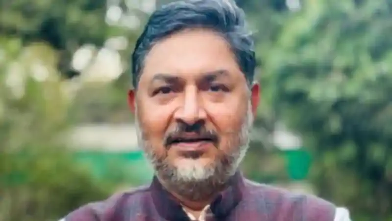 झारखंड राज्यसभा चुनाव: कांग्रेस उम्मीदवार प्रणव झा ने ख़रीदा नामांकन पर्चा झारखंड राज्यसभा चुनाव: कांग्रेस उम्मीदवार प्रणव झा ने ख़रीदा नामांकन पर्चा