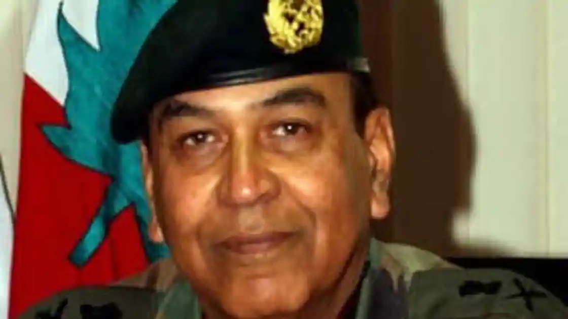 Syed Ata Hasnain के राज्यपाल बनते ही उठा बड़ा सवाल, 10 साल में बिहार में बदले 7 राज्यपाल, राजभवन में क्यों नहीं टिकती कुर्सी?