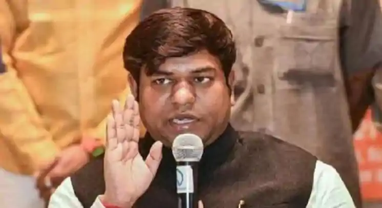 महागठबंधन की बैठक के बाद मुकेश सहनी का बड़ा बयान, बोले- शुभ-शुभ बोलो यार, हम ही डिप्टी सीएम बनेंगे 