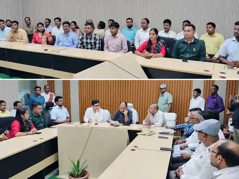 26 शिक्षकों को बेस्ट टीचर अवार्ड, डीएम ने लिया मौखिक टेस्ट 26 शिक्षकों को बेस्ट टीचर अवार्ड, डीएम ने लिया मौखिक टेस्ट