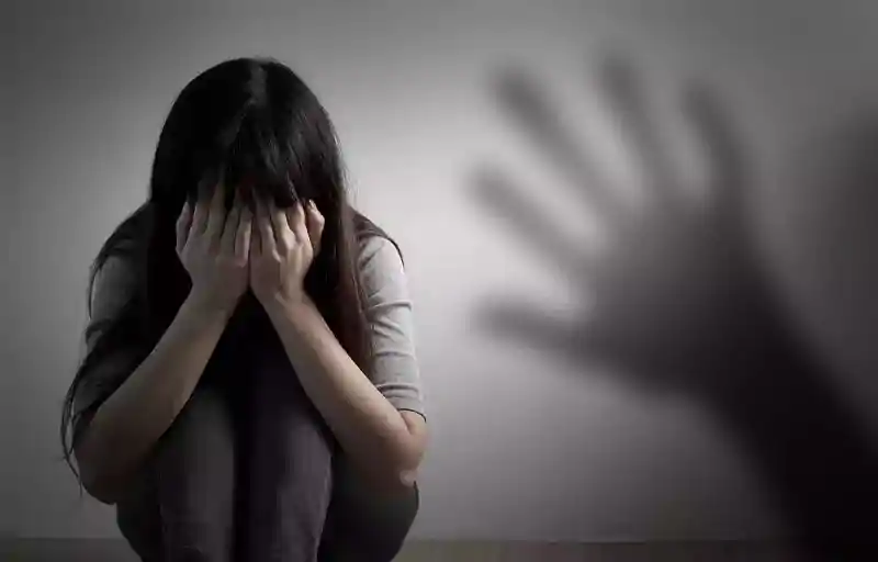 कलयुगी पिता की घिनौनी हरकत, खौफनाक मंजर देख कांप उठे लोग कलयुगी पिता की घिनौनी हरकत, खौफनाक मंजर देख कांप उठे लोग