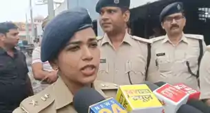 यूपी के फल विक्रेता को सरेआम मारी गोली, पुलिस जांच में जुटी