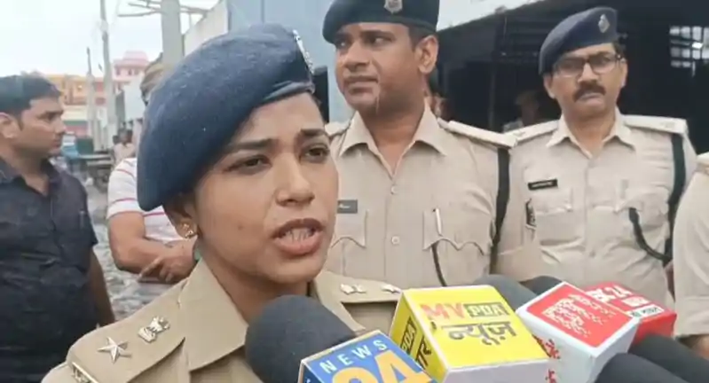 यूपी के फल विक्रेता को सरेआम मारी गोली, पुलिस जांच में जुटी