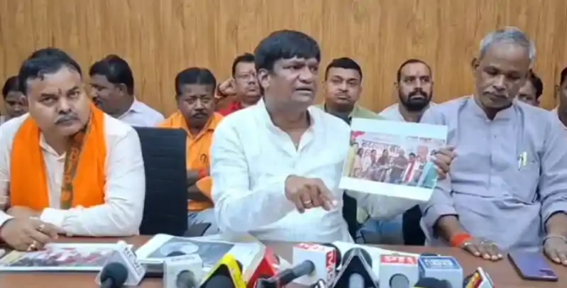 अरूप चटर्जी पर सांसद ढुलू महतो का सीधा निशाना, लगाए कई आरोप