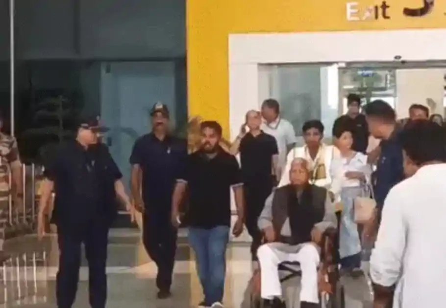 राबड़ी देवी का बड़ा बयान: नीतीश को जबरदस्ती हटाया जा रहा, बुद्धि भ्रष्ट हो गई है, उन्हें बिहार नहीं छोड़ना चाहिए