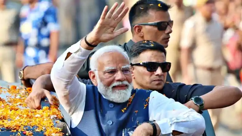 पटना पहुंचे PM मोदी, रोड शो के बाद पहुंचेंगे गांधी मैदान, शपथ ग्रहण में होंगे शामिल पटना पहुंचे PM मोदी, रोड शो के बाद पहुंचेंगे गांधी मैदान, शपथ ग्रहण में होंगे शामिल