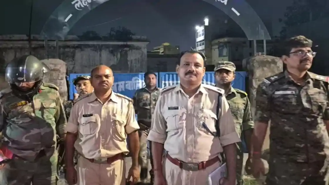 हज़ारीबाग में देर रात 119 जगहों पर छापेमारी, 51 मनचले युवक पकड़े गए