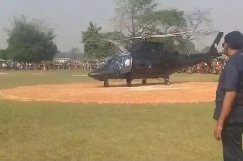 45 मिनट तक हेलिकॉप्टर में फंसे चिराग पासवान, खराबी पर पीएम मोदी को किया फोन — खराबी की वजह से परमिशन नहीं मिली Chirag Paswan