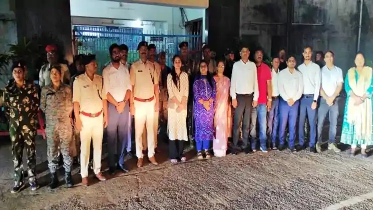 देर रात पलामू सेंट्रल जेल में छापेमारी, हाई-प्रोफाइल कैदियों के पास मिले ड्राई फ्रूट्स