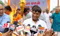 बाल-बाल बचे MP ढुल्लू महतो और MLA शत्रुघ्न महतो!