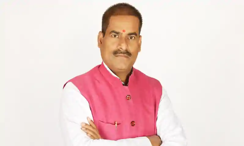 ईंट निर्माताओं के अभिनंदन समारोह में मंत्री का भव्य स्वागत, मिट्टी की समस्या दूर करने का दिया भरोसा ईंट निर्माताओं के अभिनंदन समारोह में मंत्री का भव्य स्वागत, मिट्टी की समस्या दूर करने का दिया भरोसा