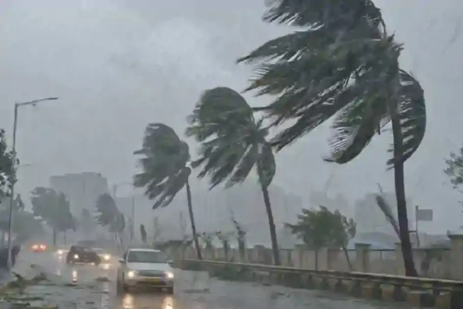 बिहार में बदला मौसम का मिजाज, कई जिलों में आंधी-बारिश और ओलावृष्टि का अलर्ट जारी 