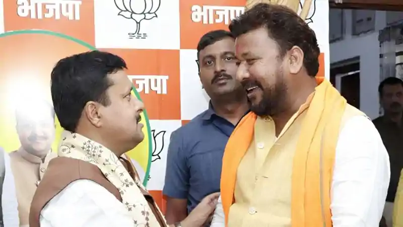 आखिर कौन हैं अभिषेक कुमार 'बंटी'? भाजपा ने नितिन नवीन की सीट पर क्यों खेला बड़ा दांव, समझिए पूरी रणनीति आखिर कौन हैं अभिषेक कुमार 'बंटी'? भाजपा ने नितिन नवीन की सीट पर क्यों खेला बड़ा दांव, समझिए पूरी रणनीति