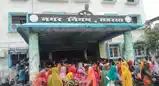अपने अधिकारों को लेकर नगर निगम में सफाईकर्मियों ने किया धरना-प्रदर्शन