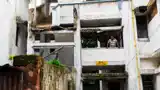 बोकारो में हादसा, ऊपरी मंजिल पर दो परिवार फंसे, कमरे में थे...