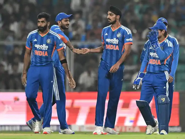 न्यूजीलैंड का तीसरा विकेट गिरा, अक्षर ने फिलिप्स को मारा बोल्ड