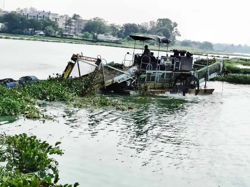 छठ महापर्व की तैयारी में जुटा रांची नगर निगम, घाटों की हो रही सफाई 