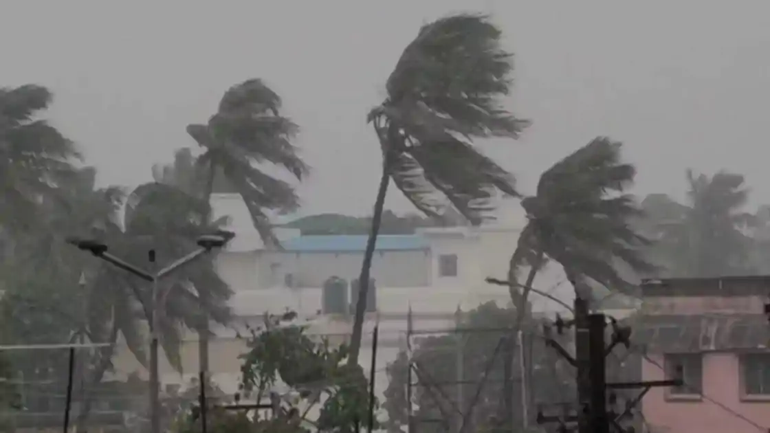 झारखंड में बदला मौसम का रुख, कई जिलों में बारिश-आंधी का अलर्ट, 12 अप्रैल के बाद फिर बढ़ेगी गर्मी