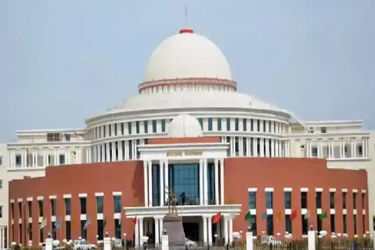 सदन में गरमाया बालू संकट का मुद्दा, पांकी विधायक और मंत्री योगेंद्र के बीच तीखी बहस