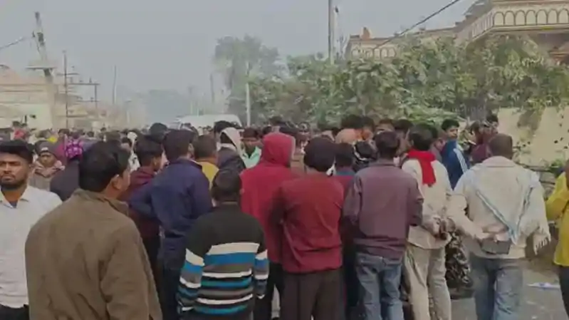 वैशाली में दर्दनाक हादसा: बस ने ऑटो को उड़ाया, 3 की मौत; 10 से ज्यादा घायल वैशाली