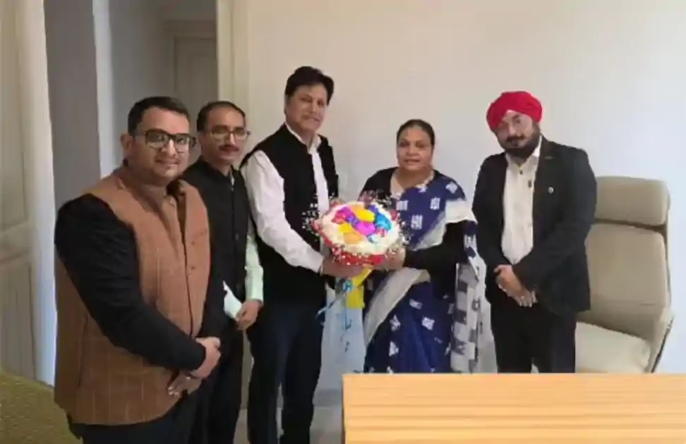 FJCCI के प्रतिनिधिमंडल ने मंत्री दीपिका पांडे से की मुलाकात, ग्रामीण विकास पर हुई अहम चर्चा