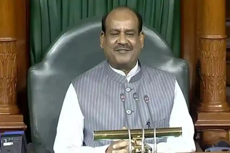 लोकसभा स्पीकर ओम बिरला के खिलाफ अविश्वास प्रस्ताव की तैयारी में विपक्ष लोकसभा स्पीकर ओम बिरला के खिलाफ अविश्वास प्रस्ताव की तैयारी में विपक्ष