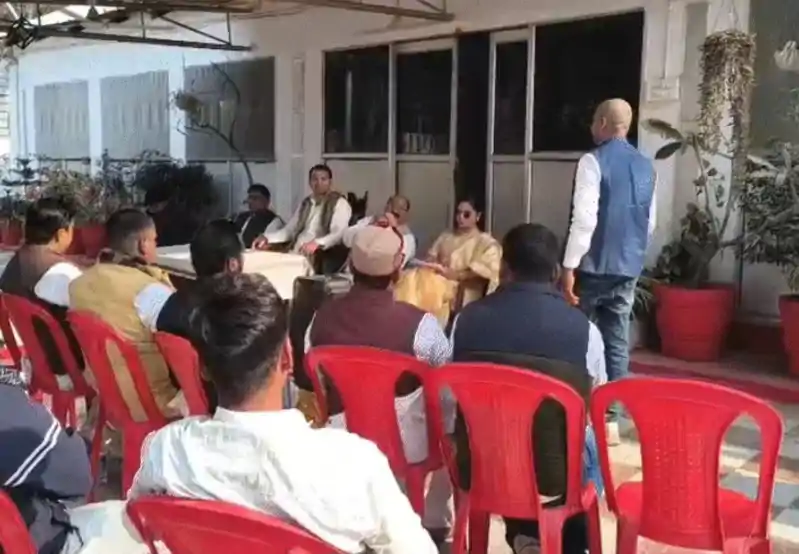 तेजप्रताप यादव का बड़ा ऐलान, 38 जिलों में पैदल यात्रा पर निकलेंगे, बोले— RJD को जयचंदों ने किया बर्बाद Tej Pratap