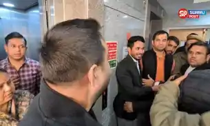 दिल्ली: लिफ्ट में तेजस्वी- तेजप्रताप की मुलाकात, लेकिन नहीं हुई दोनों भाइयों में बात 