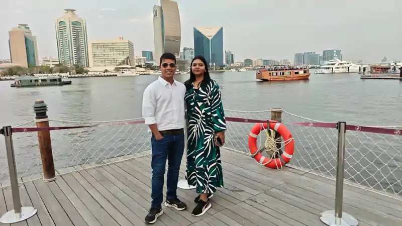 युद्ध तनाव के बीच दुबई में फंसे रांची के नवदंपति की सुरक्षित वापसी, मंगलवार सुबह पहुंचेंगे रांची युद्ध तनाव के बीच दुबई में फंसे रांची के नवदंपति की सुरक्षित वापसी, मंगलवार सुबह पहुंचेंगे रांची