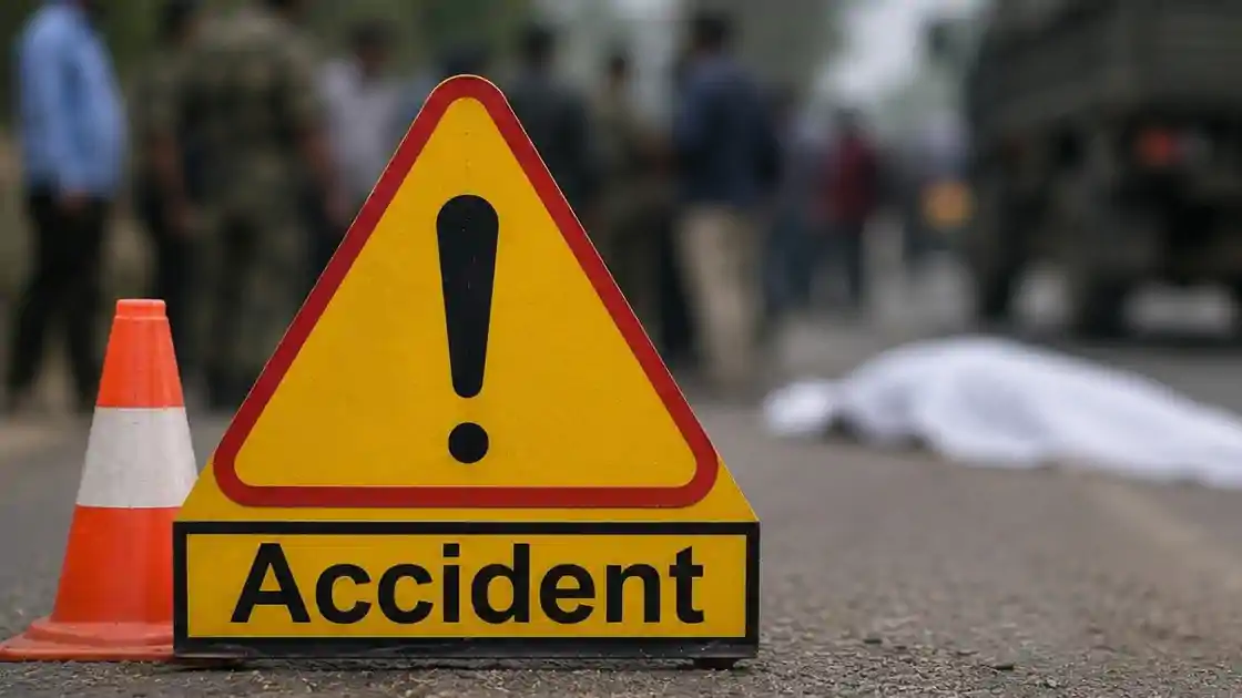 गिरिडीह में अवैध बालू ढुलाई बना जानलेवा, ट्रैक्टर पलटने से चालक की मौ*त