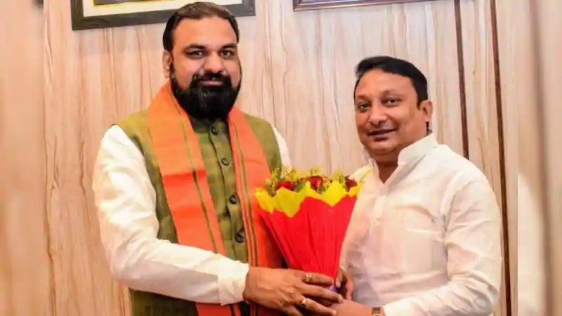 सांसद के बाद अब RJD विधायक ने की CM सम्राट से मुलाकात, खेला होने की अटकलें तेज सांसद के बाद अब RJD विधायक ने की CM सम्राट से मुलाकात, खेला होने की अटकलें तेज