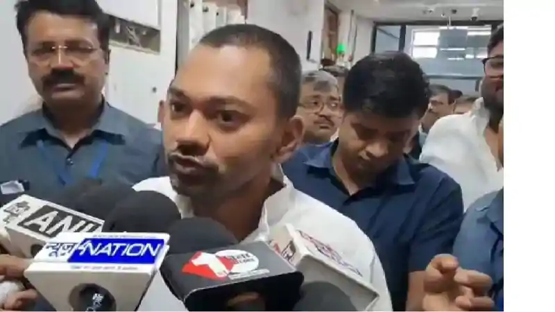 फुल एक्शन मोड में स्वास्थ्य मंत्री निशांत कुमार, लगातार दूसरे दिन अधिकारियों के साथ बैठक, किया बड़ा ऐलान फुल एक्शन मोड में स्वास्थ्य मंत्री निशांत कुमार, लगातार दूसरे दिन अधिकारियों के साथ बैठक, किया बड़ा ऐलान