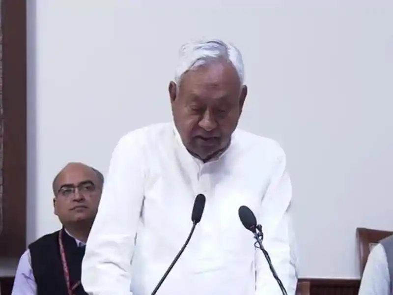 राज्यसभा में नीतीश कुमार की एंट्री, शपथ ग्रहण के साथ ही चारों सदनों के बने सदस्य राज्यसभा में नीतीश कुमार की एंट्री, शपथ ग्रहण के साथ ही चारों सदनों के बने सदस्य