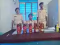 सुगौली रेलवे स्टेशन से विदेशी शराब बरामद, ट्रेन गुजरने के बाद प्लेटफॉर्म पर मिली शराब