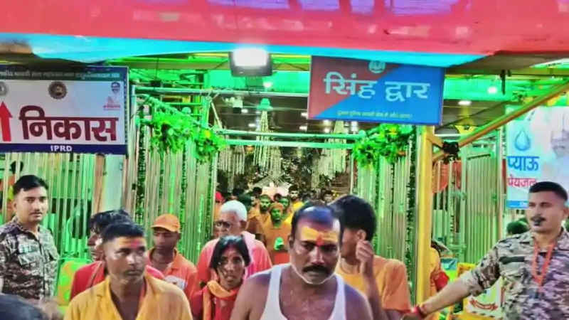 सावन की दूसरी सोमवारी पर फौजदारी बाबा के दरबार में उमड़ा जनसैलाब