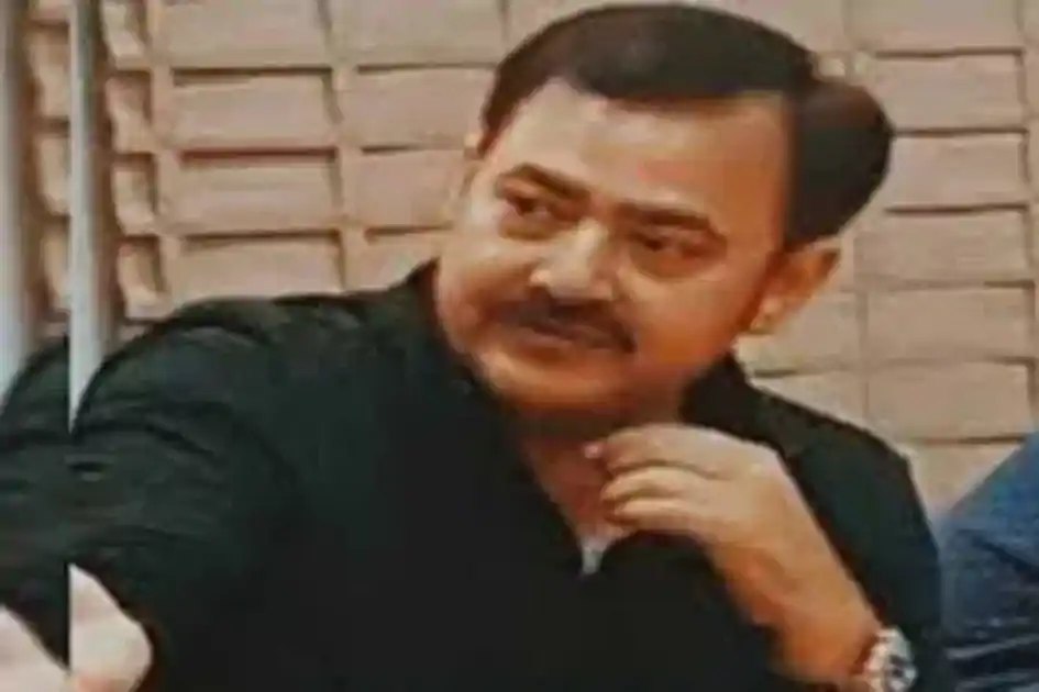 हजारीबाग जमीन घोटाला में विनय सिंह को सुप्रीम कोर्ट से मिली जमानत, पत्नी स्निग्धा सिंह को अंतरिम संरक्षण