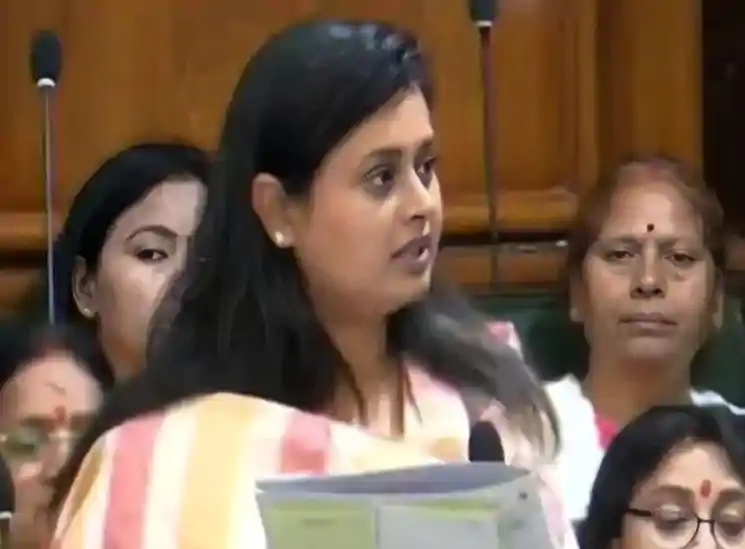 मंत्री श्रेयसी सिंह के विभाग में हुआ बड़ा खेल, भाजपा विधायक के सवालों से घिरीं खेल मंत्री, जानिए क्या था मामला