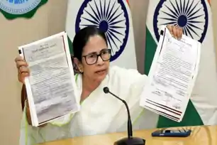 ED की छापेमारी पर 'दीदी' का पलटवार, कहा-'कोयला घोटाले के सबूत मेरे पास, दबाव बढ़ा तो सब उजागर होगा’