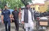 यूपी पुलिस व मुकेश सहनी में तीखी नोकझोंक, बोले सहनी, कार्यक्रम में बाधा डाली तो कोर्ट में मिलेंगे
