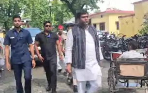 यूपी पुलिस व मुकेश सहनी में तीखी नोकझोंक, बोले सहनी, कार्यक्रम में बाधा डाली तो कोर्ट में मिलेंगे