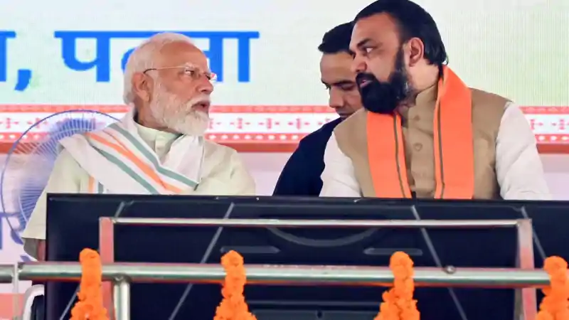 पीएम मोदी ने किया नेहरू का कीर्तिमान ध्वस्त, आज NDA का शक्ति प्रदर्शन, सीएम सम्राट चौधरी होंगे शामिल पीएम मोदी ने किया नेहरू का कीर्तिमान ध्वस्त, आज NDA का शक्ति प्रदर्शन, सीएम सम्राट चौधरी होंगे शामिल