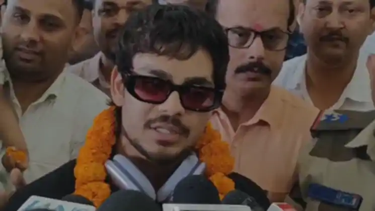 T-20 वर्ल्ड कप जीतने के बाद पटना पहुंचे ईशान किशन, एक झलक पाने को बेकाबू हुए फैंस