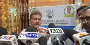 TRE-4 पर सवाल सुनते ही चुप हुए शिक्षा मंत्री सुनील कुमार, अभ्यर्थियों में बढ़ा आक्रोश