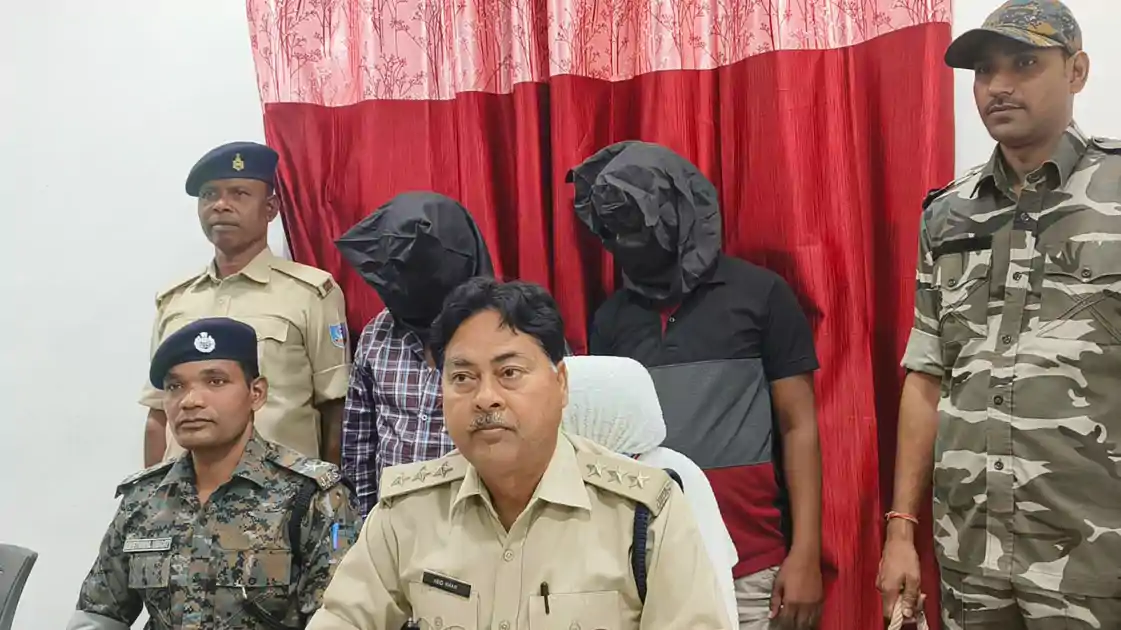 गर्भवती महिलाओं को मातृत्व लाभ का झांसा देकर ठगी करने वाले दो साइबर अपराधी गिरफ्तार