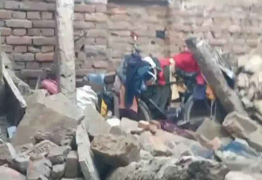 पटना में छत गिरी, परिवार के 5 लोगों की मौत, पति-पत्नी, 3 बच्चों की मलबे में दबने से जान गई