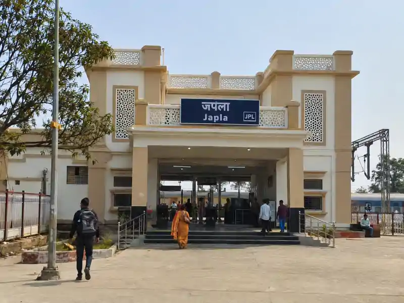 जपला रेलवे स्टेशन के पास ट्रेन की चपेट में आने से युवक की मौत, मृतक की हुई पहचान जपला रेलवे स्टेशन के पास ट्रेन की चपेट में आने से युवक की मौत, मृतक की हुई पहचान